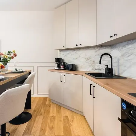 Stunning Views 3br Sunny Flat - Amazing Terrace * Βουκουρέστι