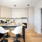 Stunning Views 3br Sunny Flat - Amazing Terrace Apartment Bucharest